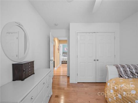 564 Brook Knoll Circle Weaverville NC 28787