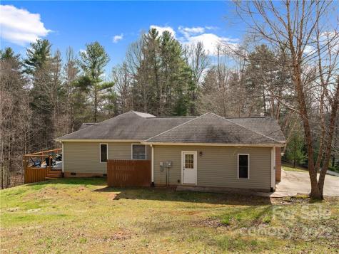 564 Brook Knoll Circle Weaverville NC 28787