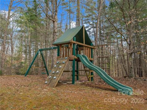 564 Brook Knoll Circle Weaverville NC 28787