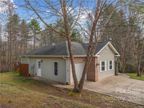 564 Brook Knoll Circle Weaverville NC 28787