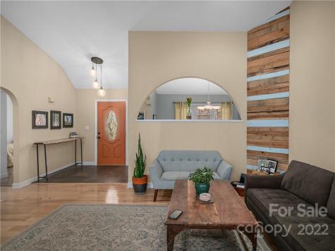 564 Brook Knoll Circle Weaverville NC 28787