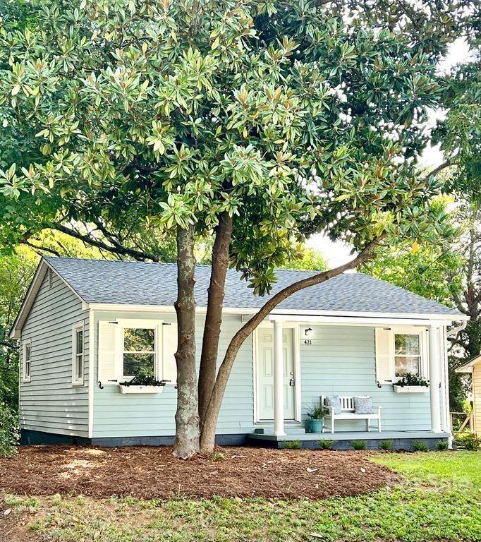 421 N Tradd Street Statesville NC 28677