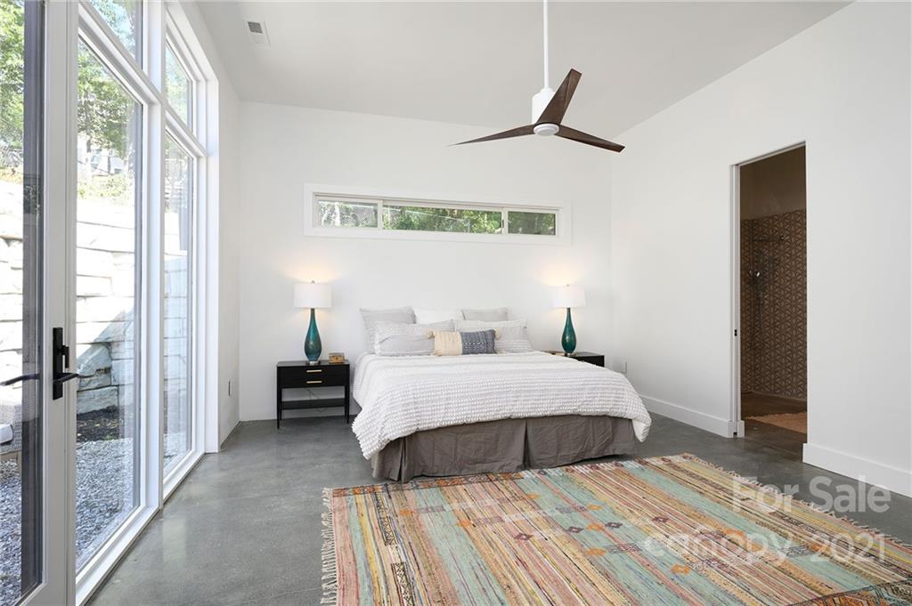 104 Woodrow Avenue Asheville NC 28801
