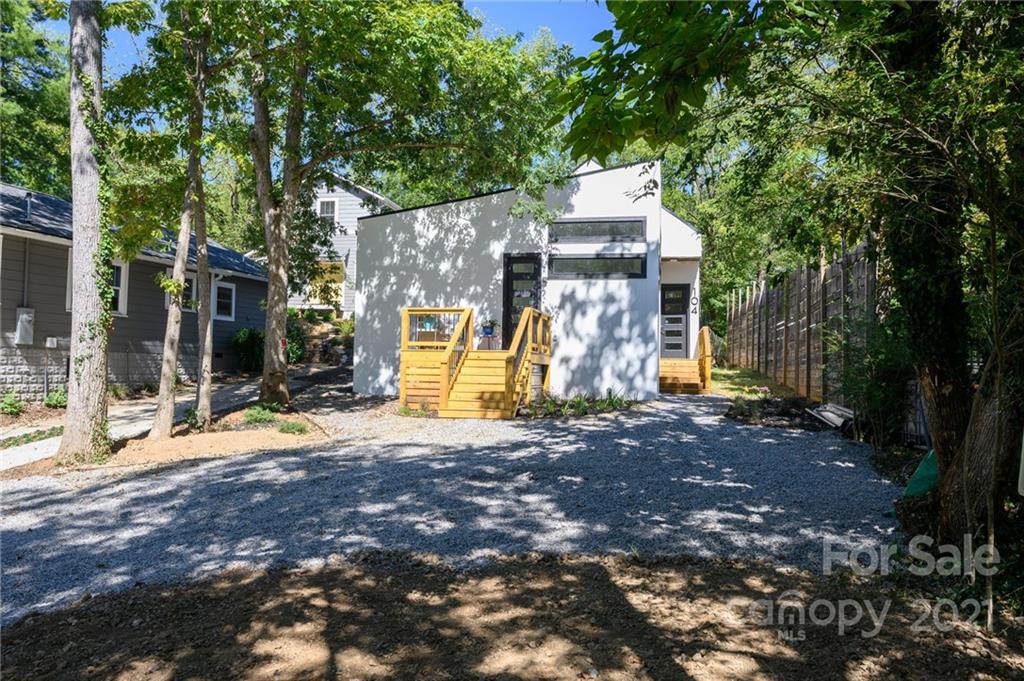 104 Woodrow Avenue Asheville NC 28801