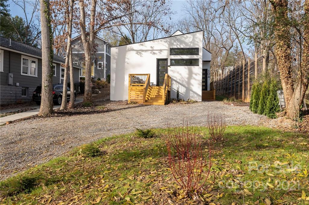104 Woodrow Avenue Asheville NC 28801