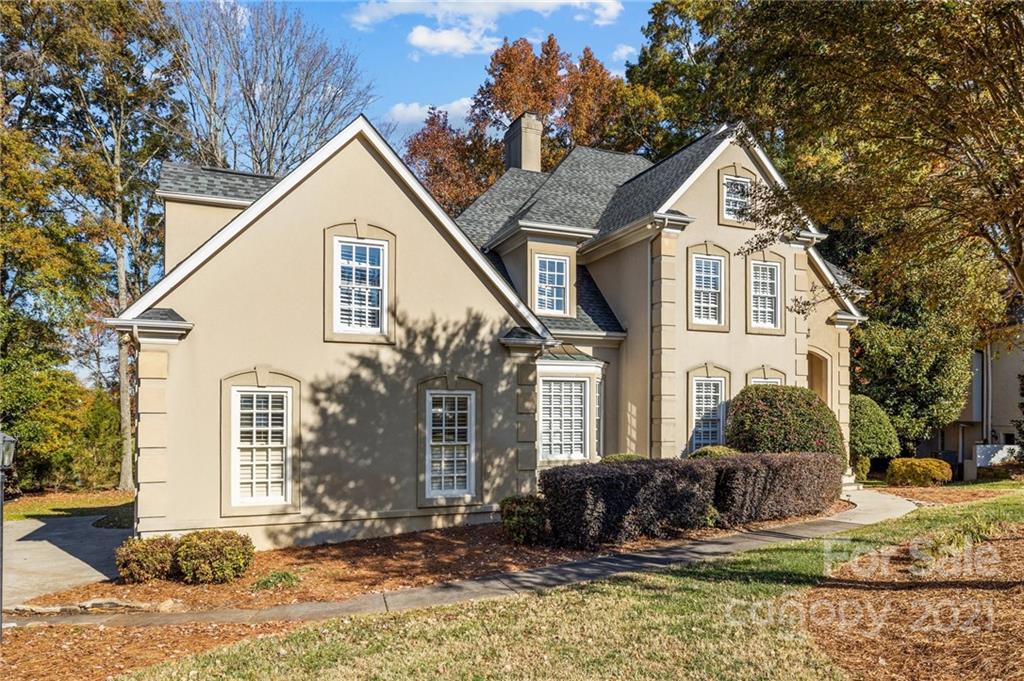 5208 Sunningdale Drive Charlotte NC 28277