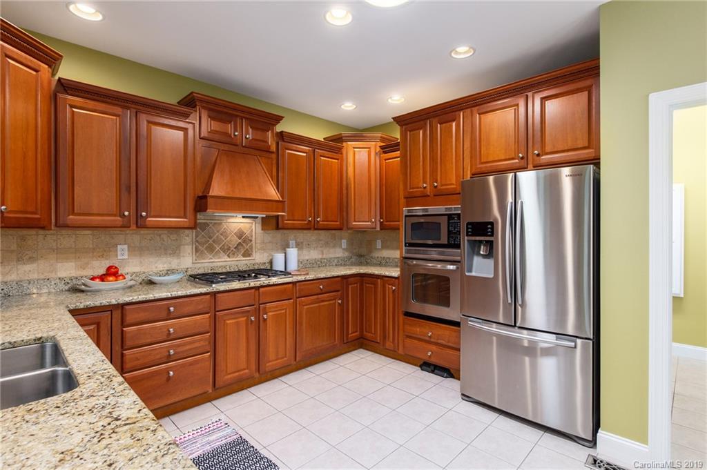 20 Hillcrest Drive Weaverville NC 28787