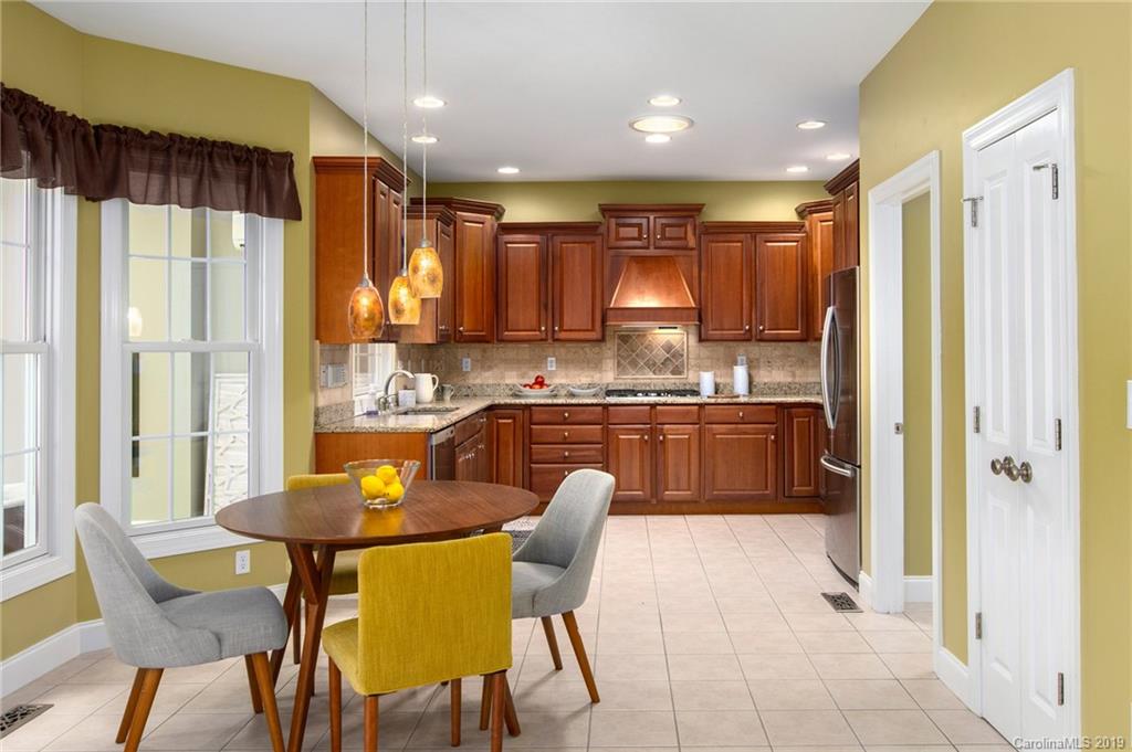20 Hillcrest Drive Weaverville NC 28787