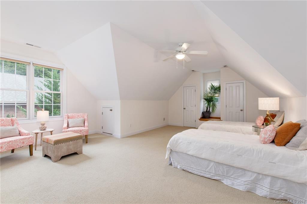 20 Hillcrest Drive Weaverville NC 28787