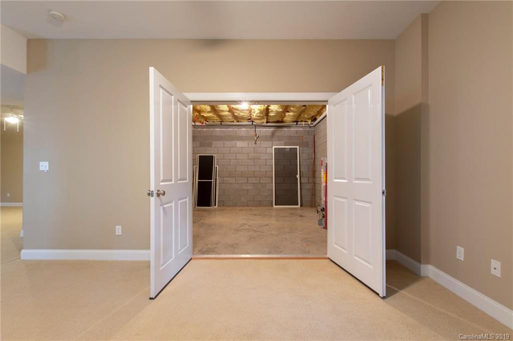 20 Hillcrest Drive Weaverville NC 28787