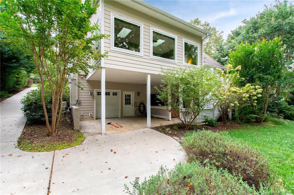 20 Hillcrest Drive Weaverville NC 28787