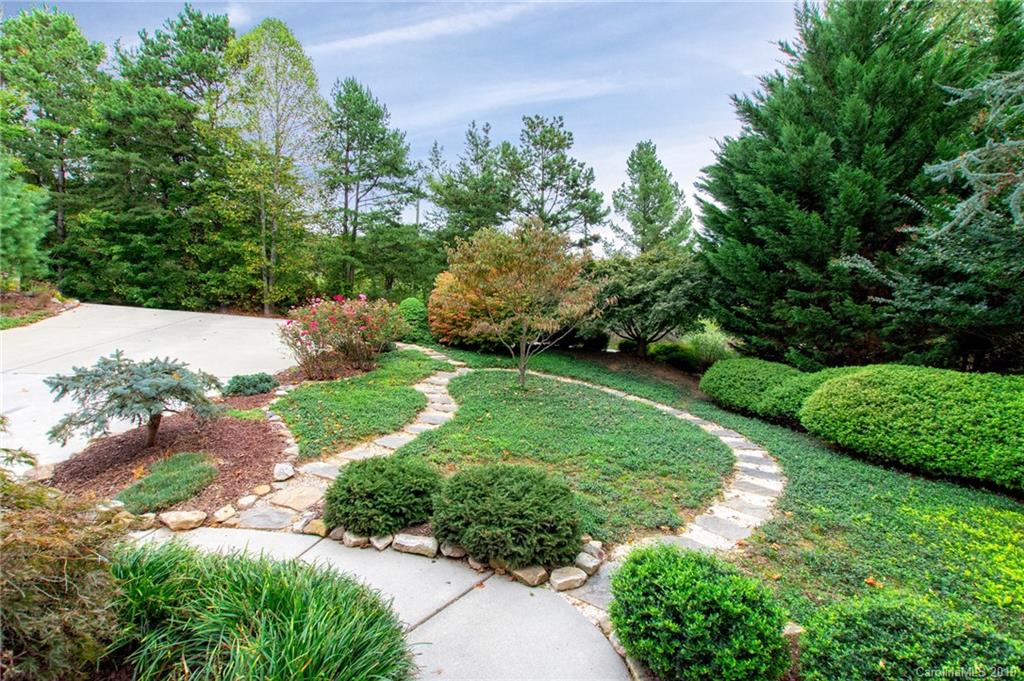 20 Hillcrest Drive Weaverville NC 28787