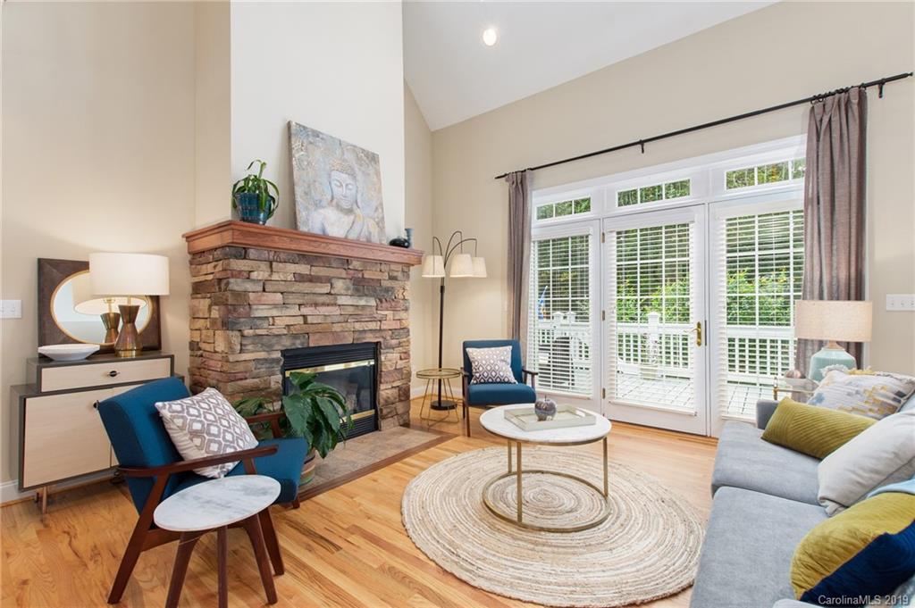 20 Hillcrest Drive Weaverville NC 28787