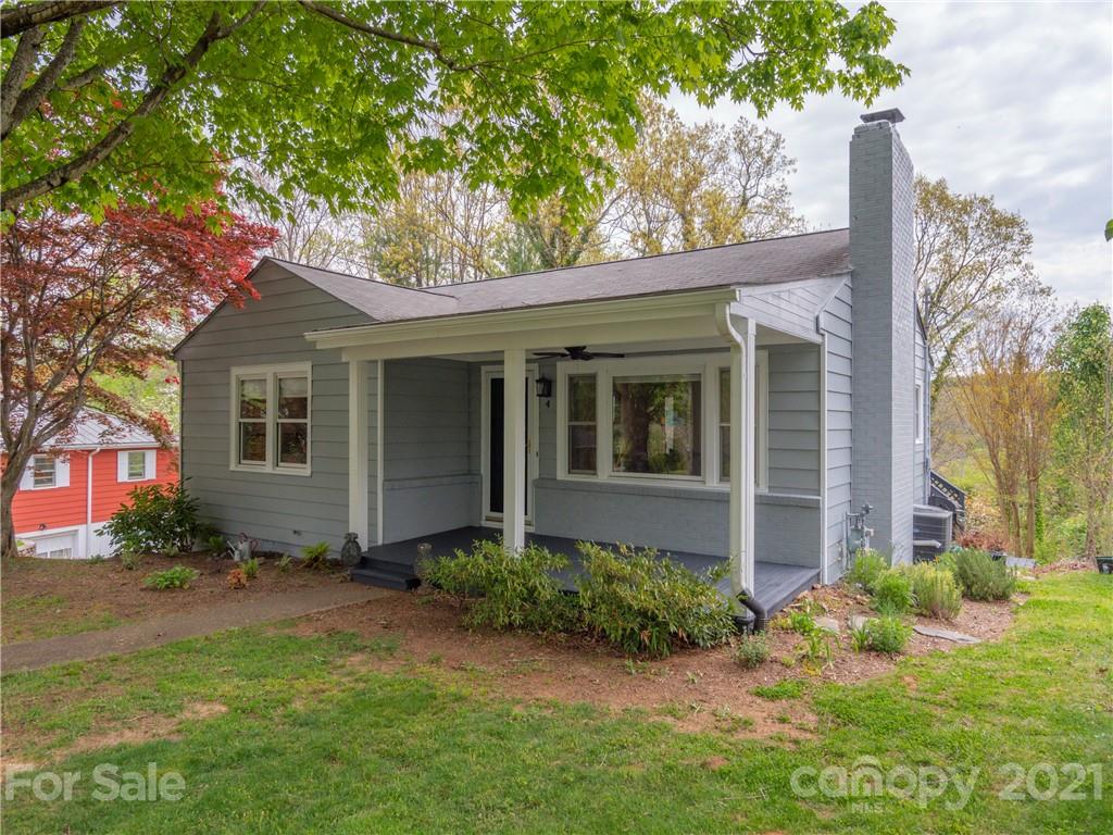 4 Waverly Court Asheville NC 28805