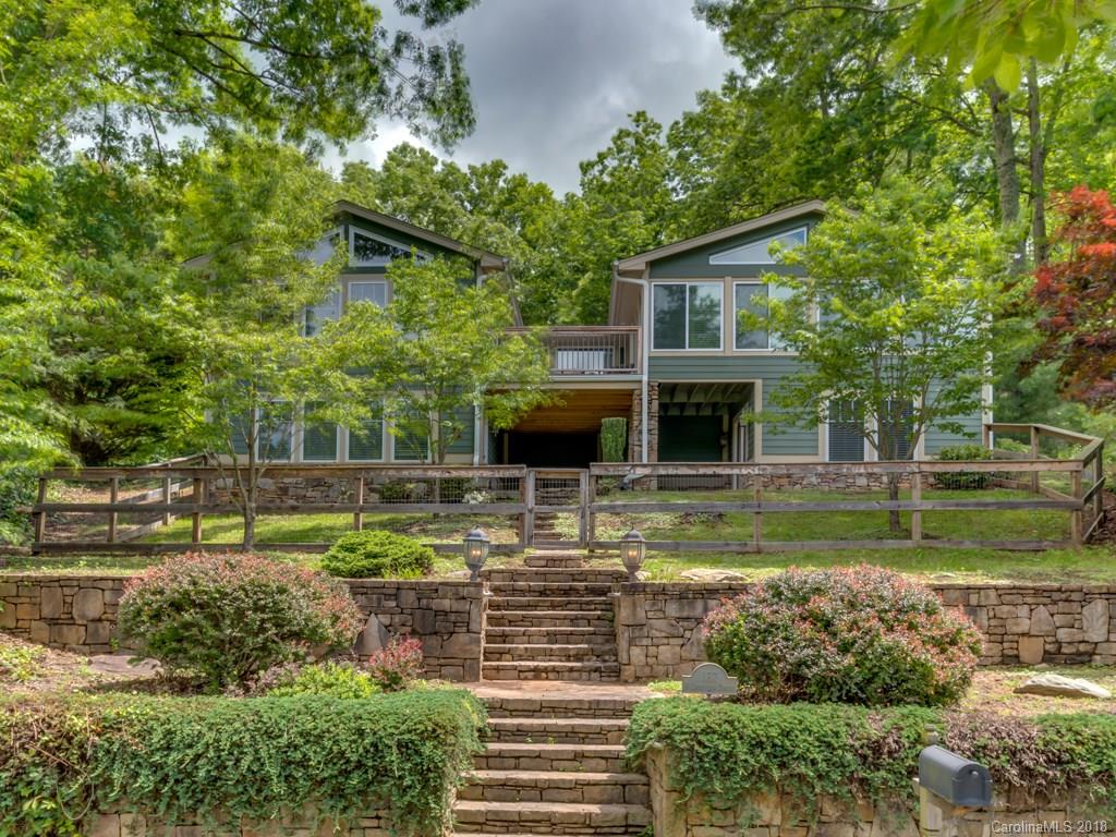 187 N Lakeview Drive Saluda NC 28773