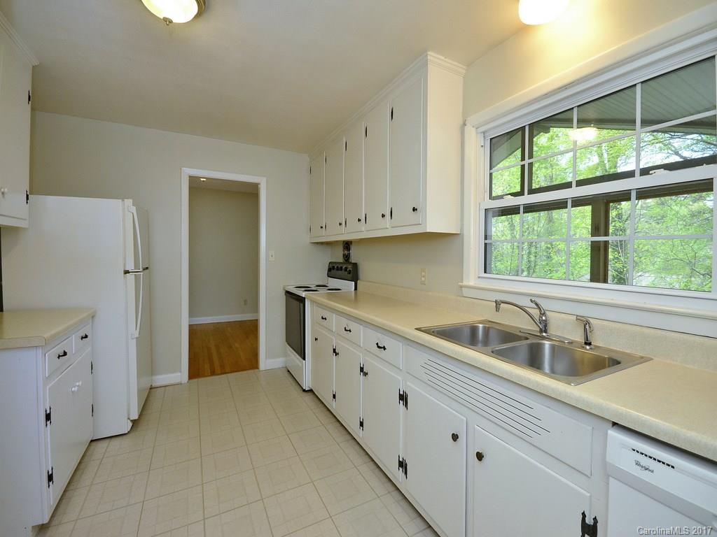 54 Pinehurst Road Asheville NC 28805