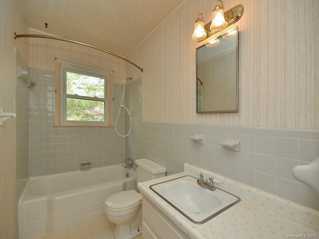 54 Pinehurst Road Asheville NC 28805