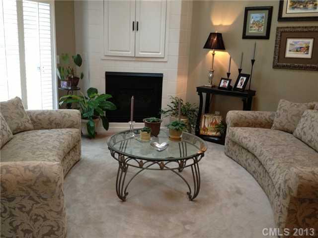 9038 Saint Thomas Lane Charlotte NC 28277