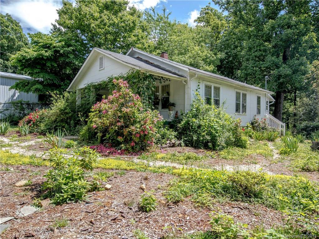 13 Deavermont Circle Asheville NC 28806
