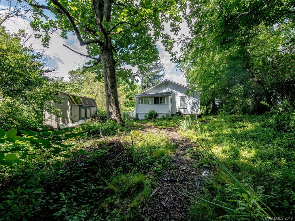 13 Deavermont Circle Asheville NC 28806