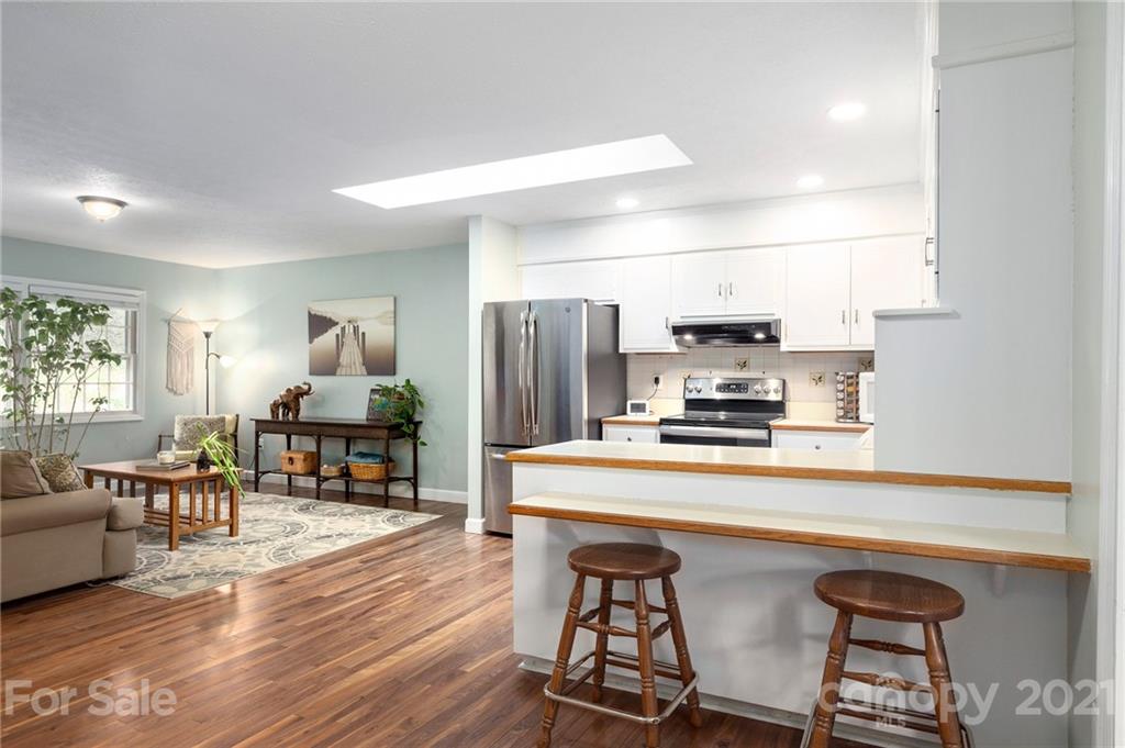 31 Springwood Drive Asheville NC 28805