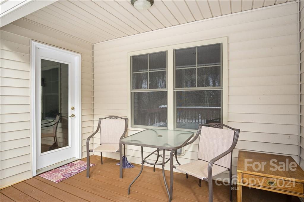 156 Wash Creek Drive Hendersonville NC 28739