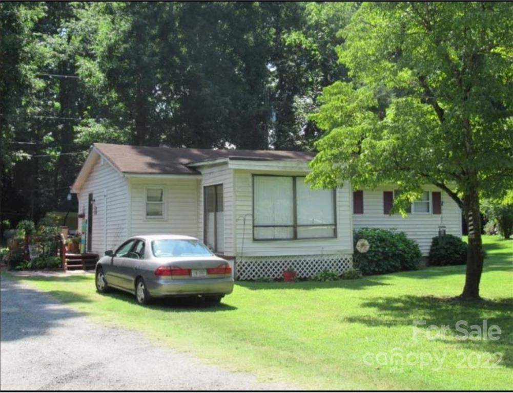 320 Newcastle Avenue Lincolnton NC 28092