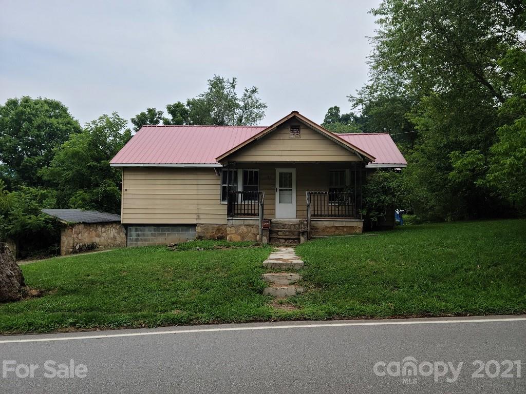 109 Lee Road Clyde NC 28721