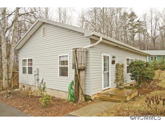 30 Old Stagecoach Road Swannanoa NC 28778