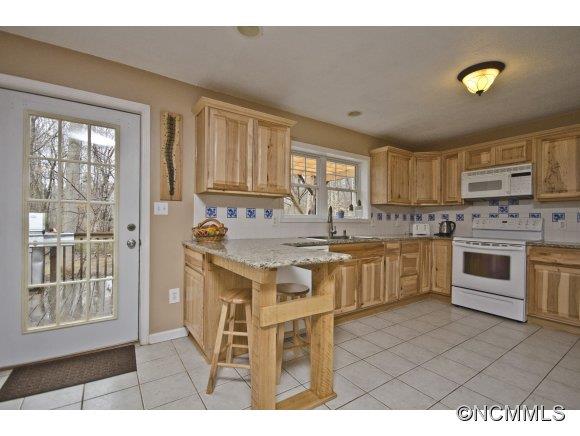30 Old Stagecoach Road Swannanoa NC 28778