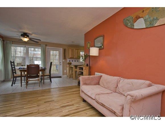 30 Old Stagecoach Road Swannanoa NC 28778
