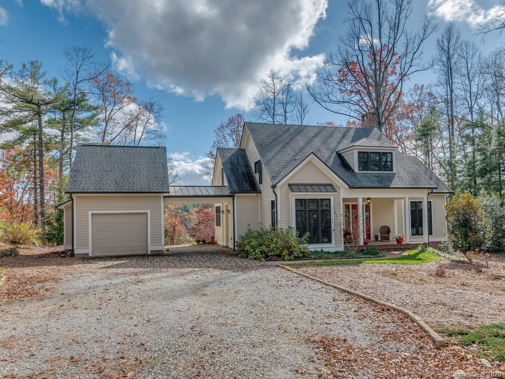 973 Whites Lake Boulevard Saluda NC 28773