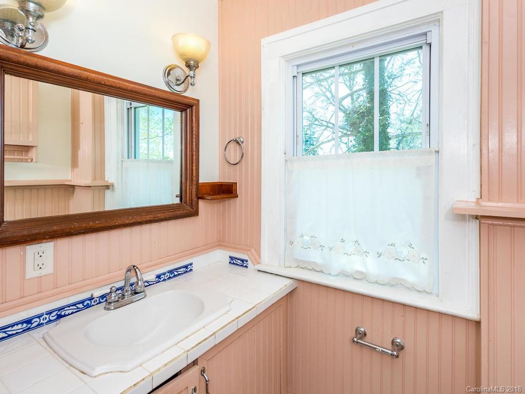 23 & 15 Vance Crescent Street Asheville NC 28806
