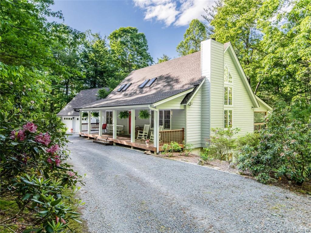 190 E Hilltop Drive Saluda NC 28773
