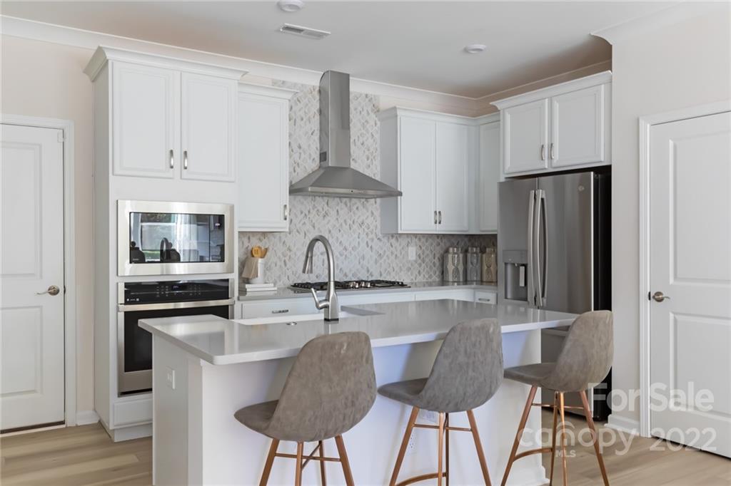 612 Myrick Alley Charlotte NC 28217
