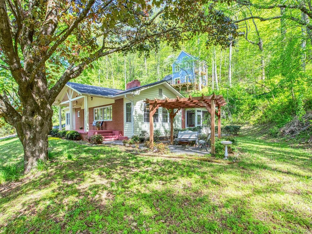 18 Seva Lane Waynesville NC 28786
