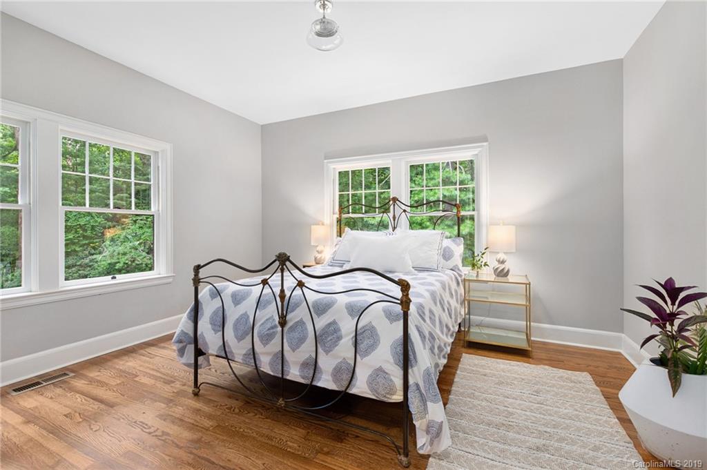 44 Lakewood Drive Asheville NC 28803