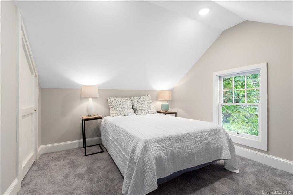 44 Lakewood Drive Asheville NC 28803