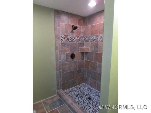 212 Pleasant Ridge Maggie Valley NC 28751