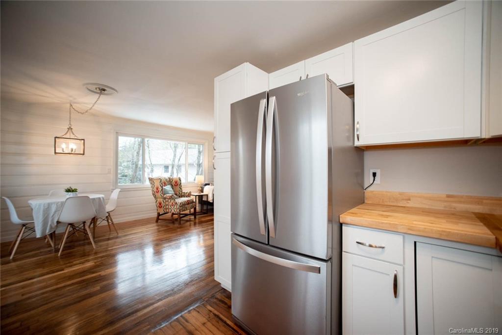 5 Violet Hill Circle Asheville NC 28805