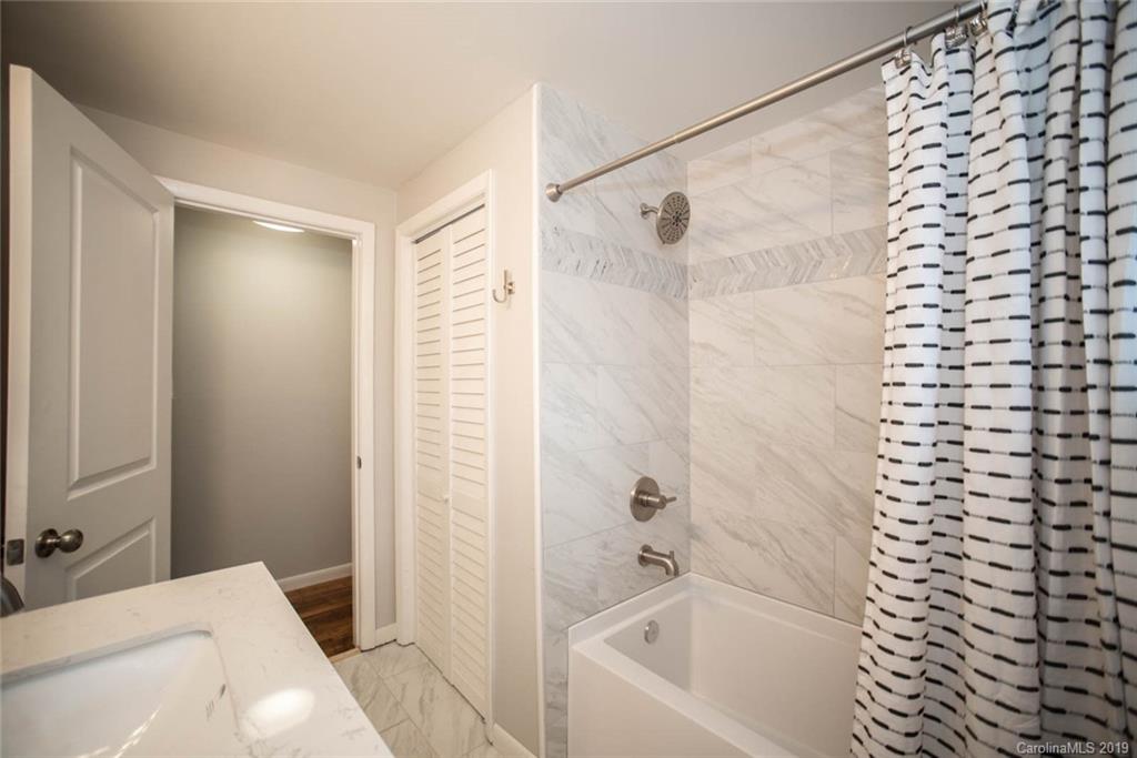 5 Violet Hill Circle Asheville NC 28805