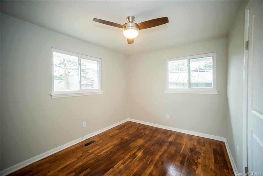5 Violet Hill Circle Asheville NC 28805