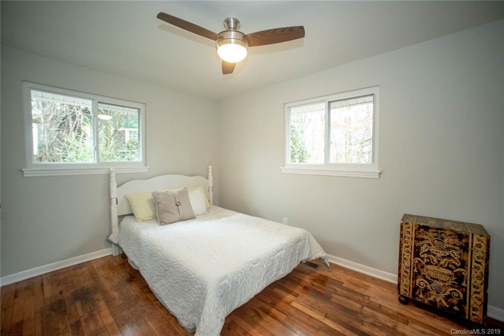 5 Violet Hill Circle Asheville NC 28805