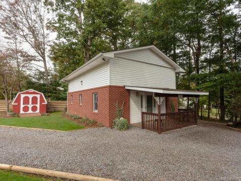 107 E Charleston Avenue Swannanoa NC 28778