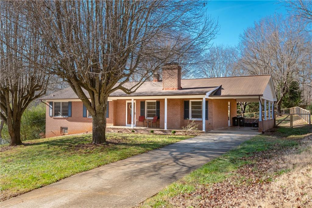 204 Newland Street Morganton NC 28655