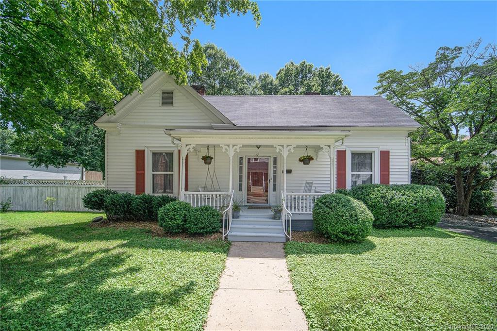 17 Spring Street Nw Concord NC 28025