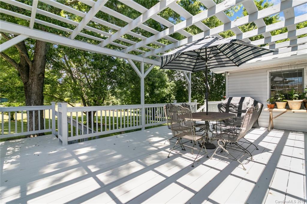 135 Meadowbrook Acres Candler NC 28715