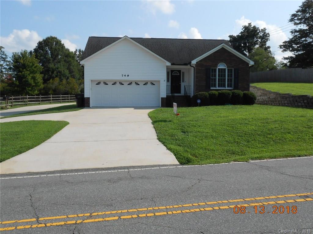 749 Burrage Road Ne Concord NC 28025