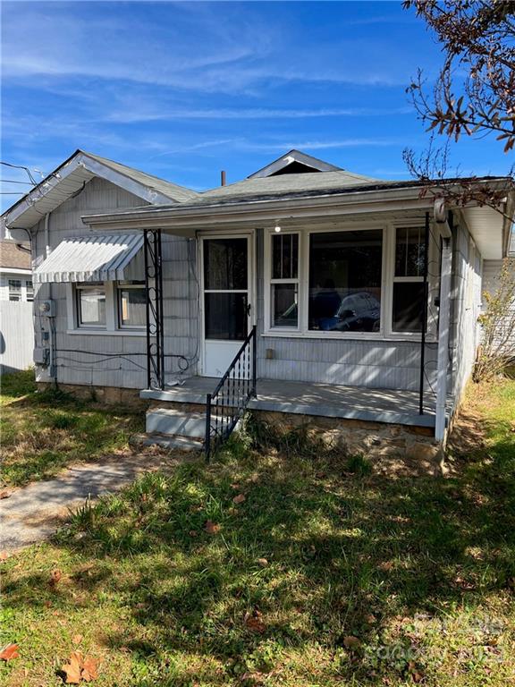 441 Riverbend Street Waynesville NC 28786