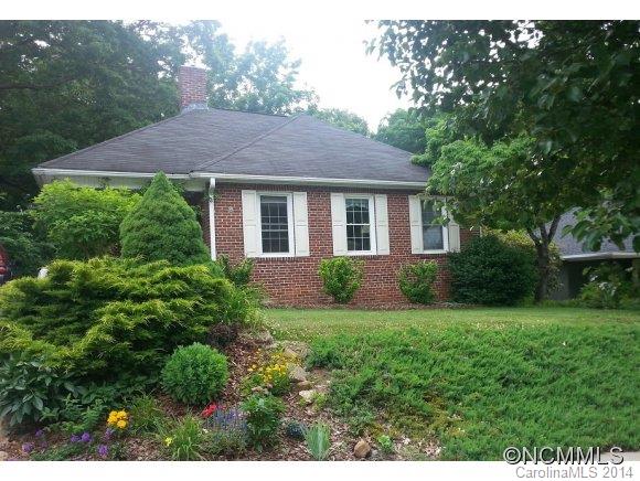 9 Enka Crescent Street Candler NC 28715